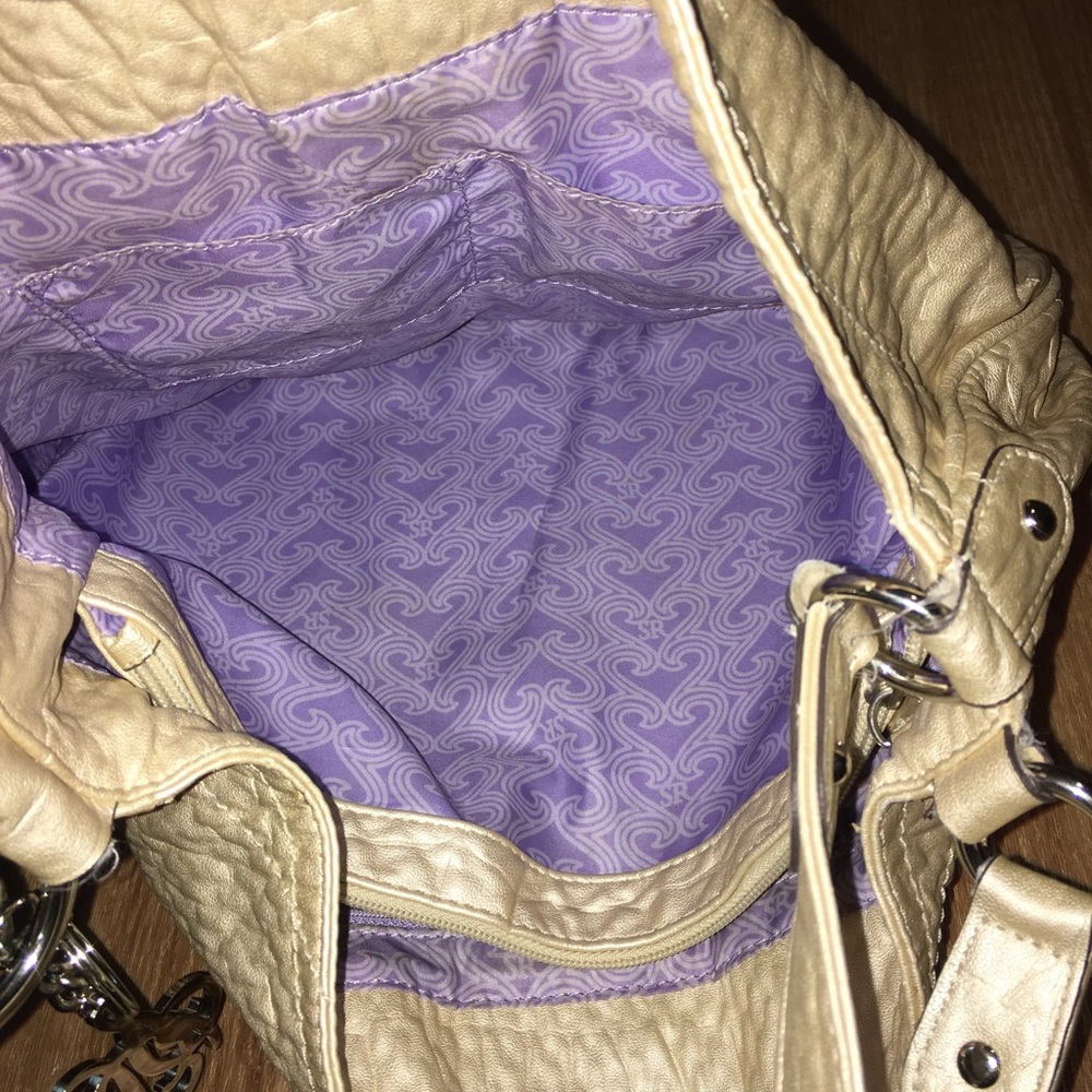 Purse - Picture 3 of 4